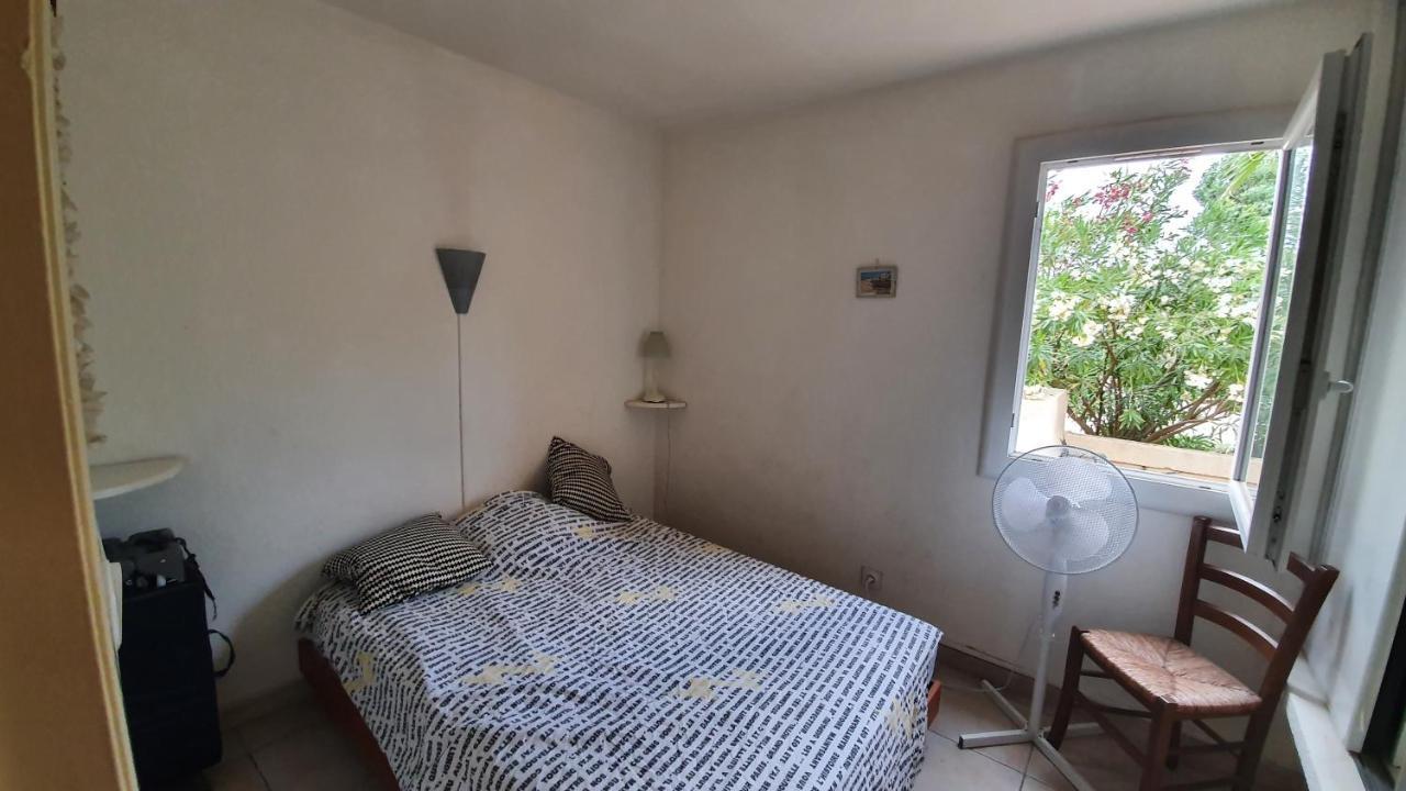 Appartement Avec Vaste Terrasse A 30 M Des Dunes Agde Exterior photo